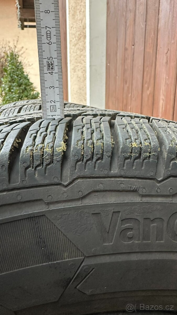 Prodám Zimní Pneu C 235/65 R16C, VanContact Winter, 4 ks - 6