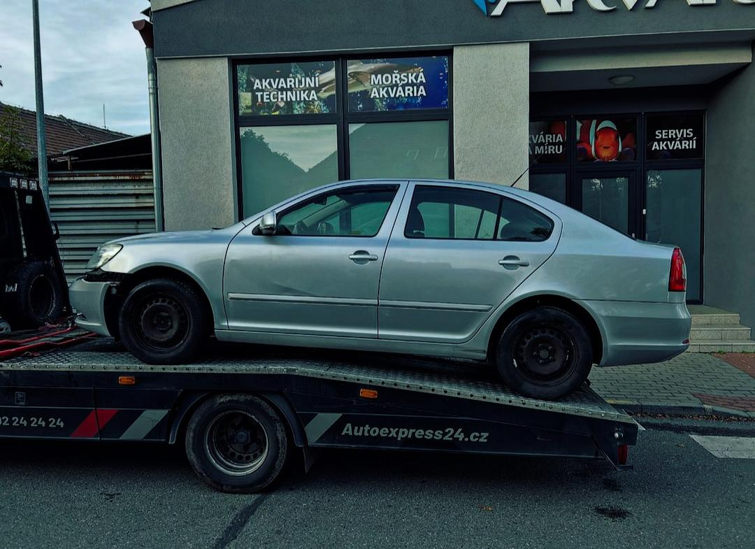 Vůz na díly Škoda Octavia 2 sedan facelift 2010 CAY LHW LA7W - 6
