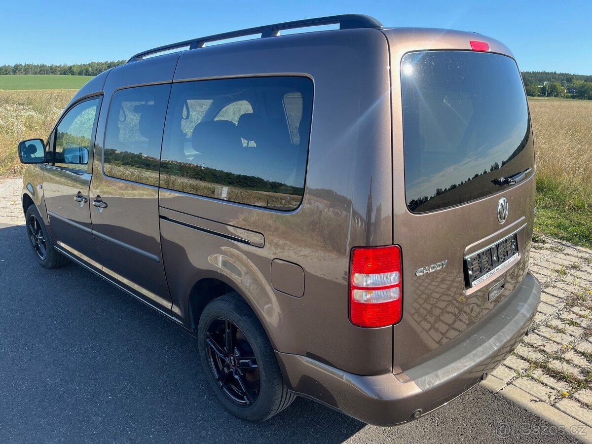 Volkswagen Caddy MAXI LiFE 1.6 TDI 7 míst - 6