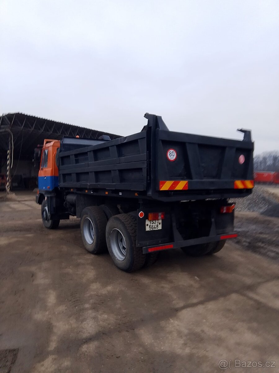 Tatra 815 sklápěč - 6