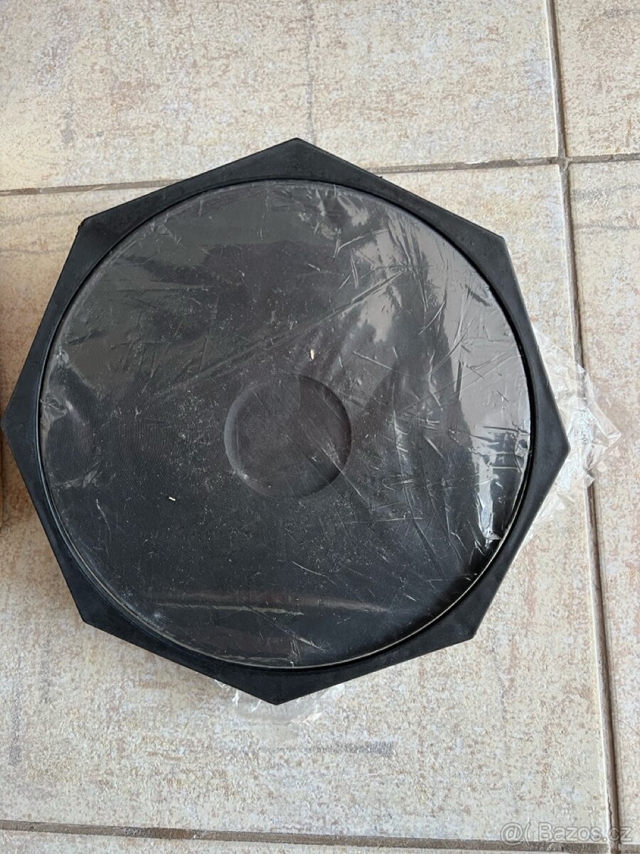 PLOTNA LITINOVÁ D = 180 MM, 230 V, 1500 W - 2 ks - 6