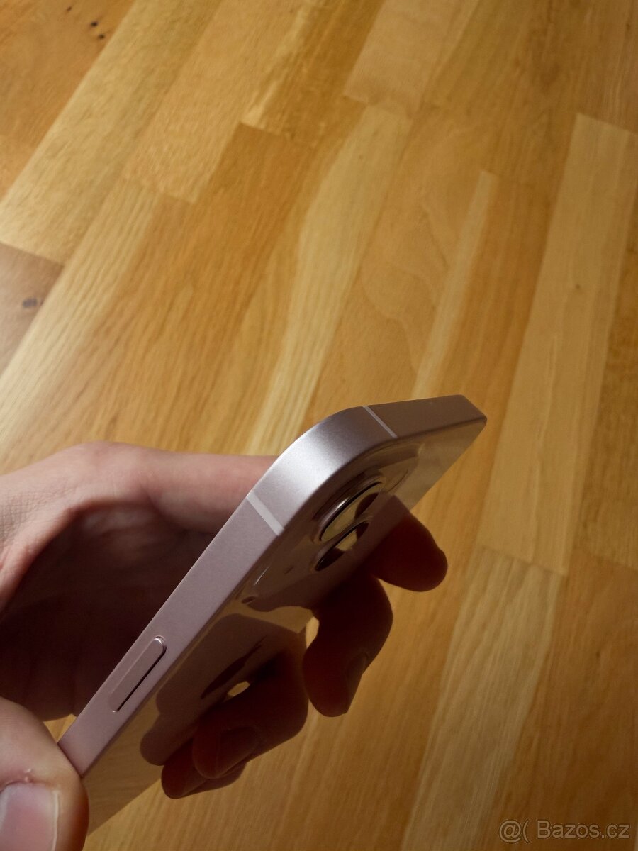 iPhone 13 128 GB, růžová + originální MagSafe - 6