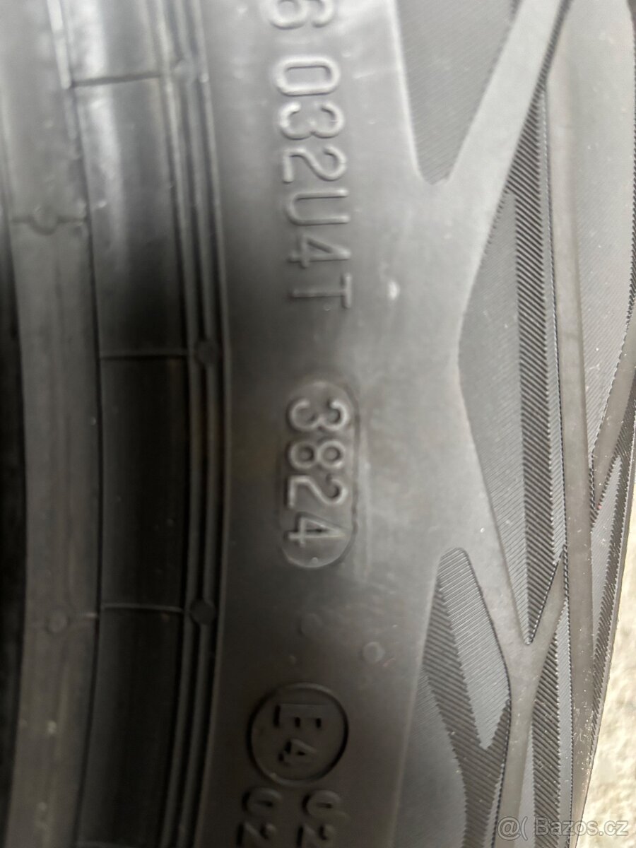 Letní pneu Continental 215/60 R18 - 6