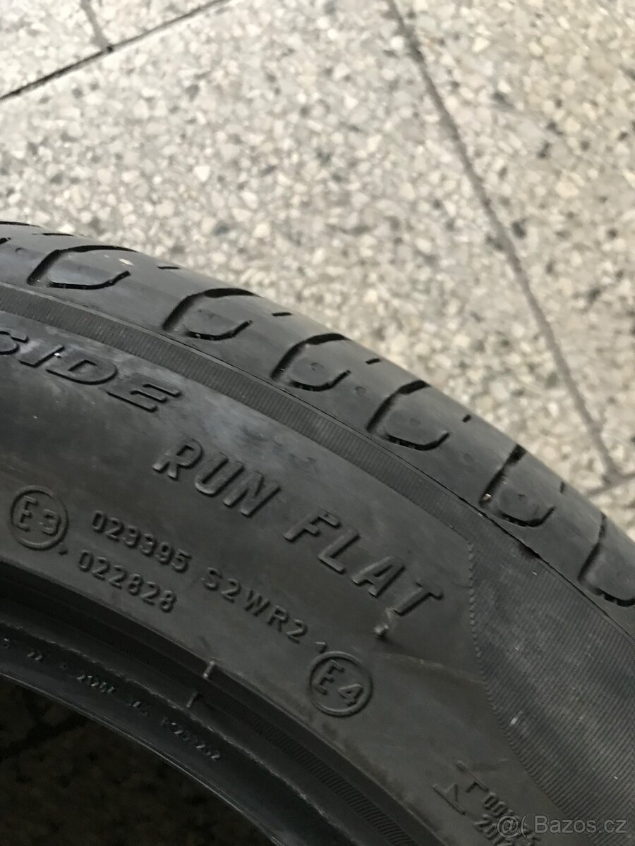 205/55/17 prodám 2 ks pneu - 6