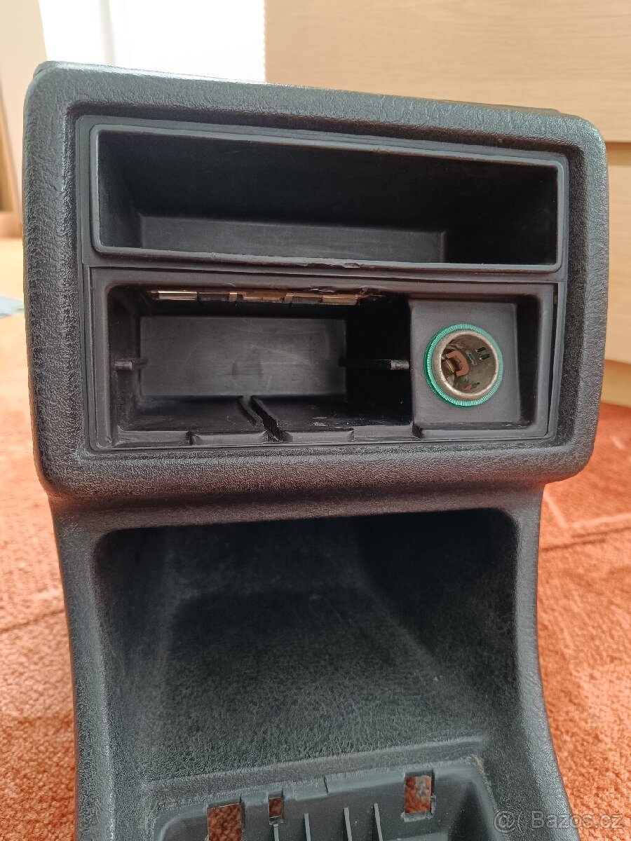 VW Golf 2 - originál původní středový panel - 6