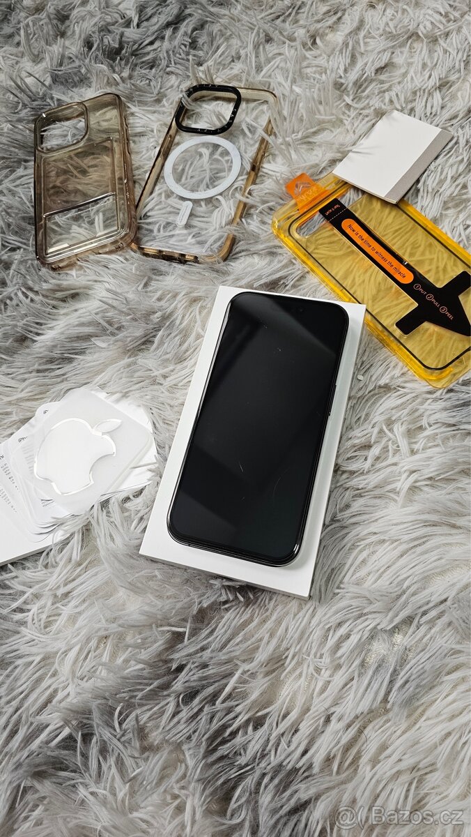 iPhone 15 Pro černý titán 128gn - 6