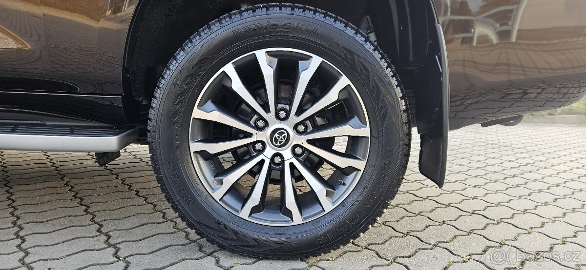 TOYOTA LANDCRUISER() 2.8 D-4D 150 kW Executive AT 5dv. - 6