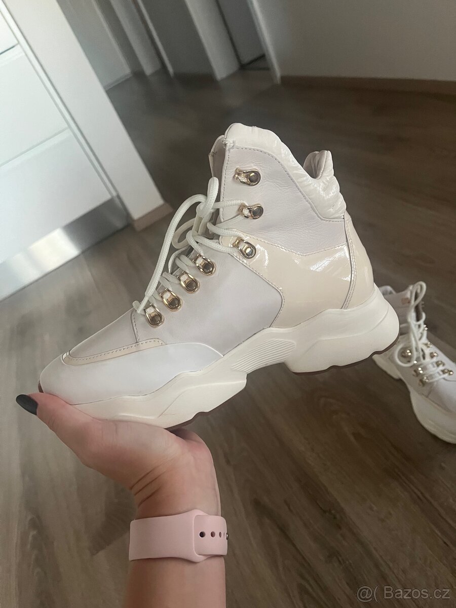 Kotníkové boty od značky Hogl - 6