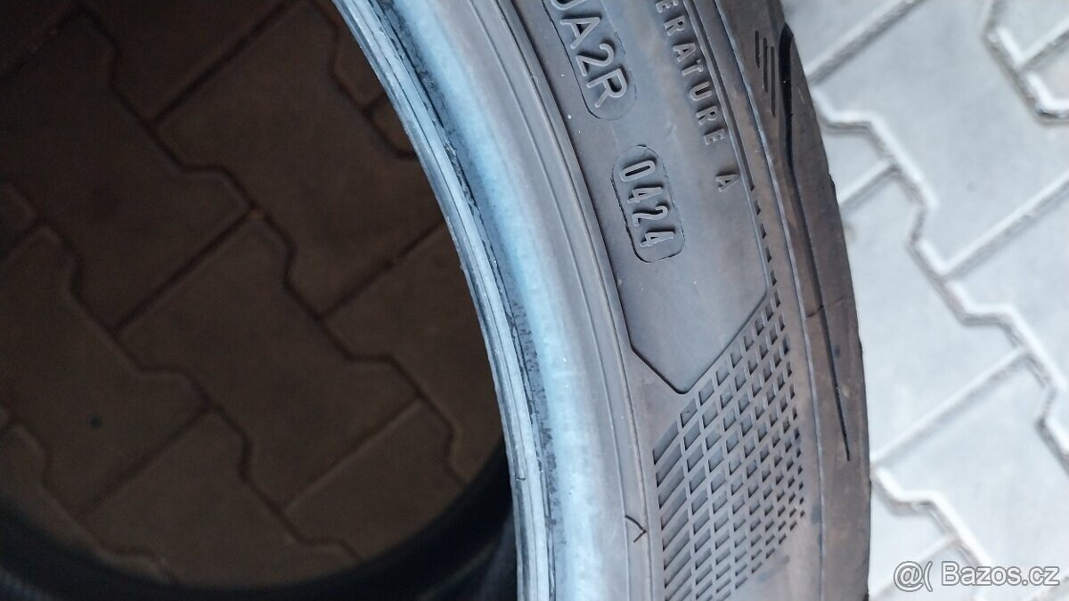 Prodám 2 x letní pneu Goodyear 245/40/21 - 6
