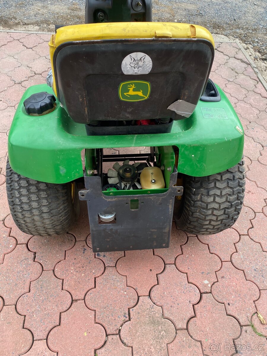 Zahradní traktůrek John Deere LTR 180 - 6