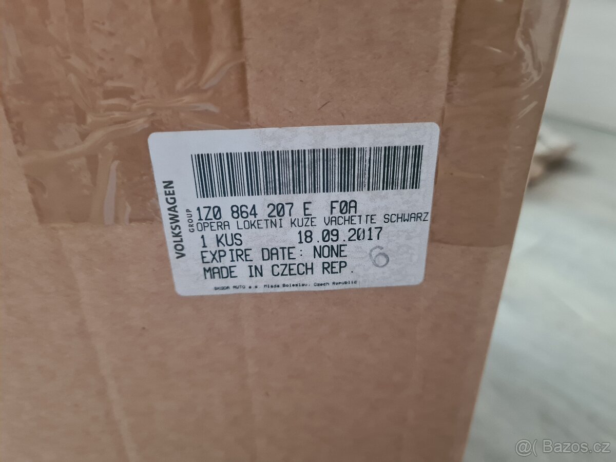 NOVÁ Loketní opěrka Octavia 2 Černá kůže RS - ORIGINÁL - 6