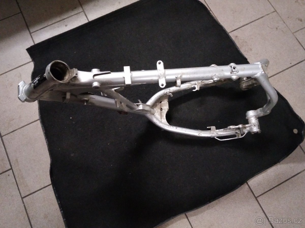 Kawasaki KLR 250 - 6