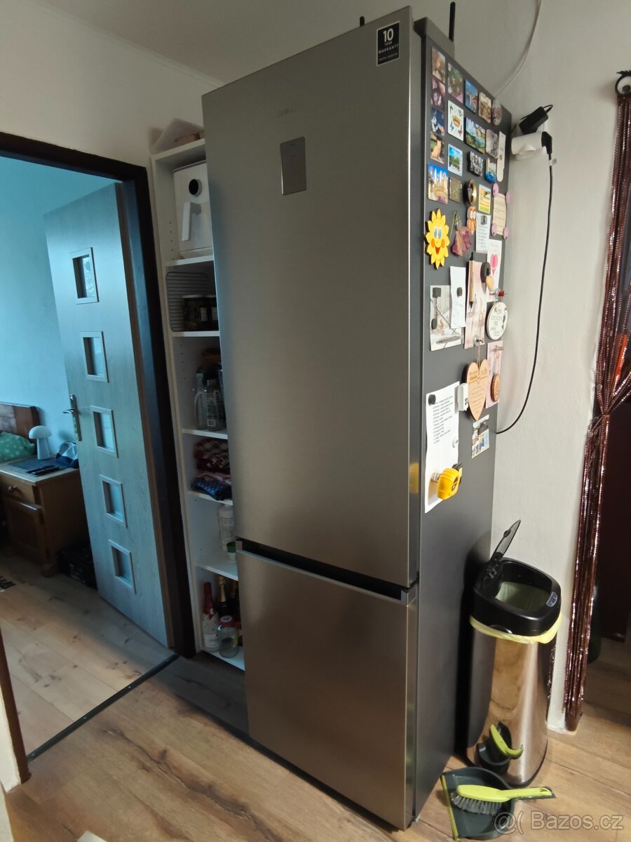 Prodám lednici Samsung 203cm - 6