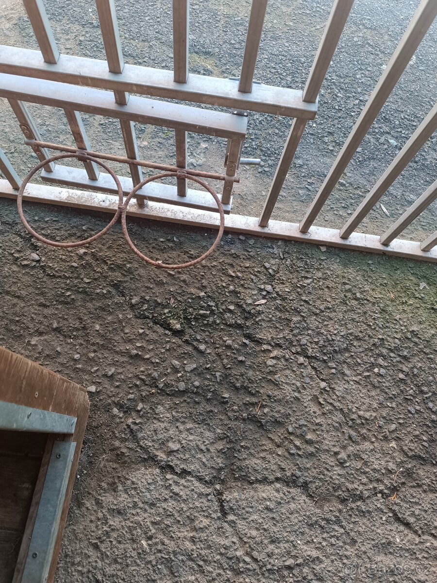 Kotec na psa včetně boudy - 6