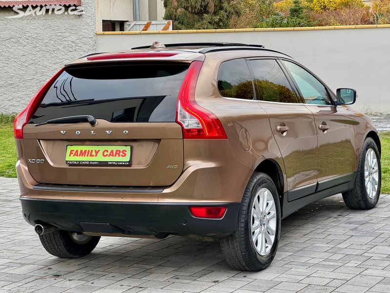 Volvo XC60, 2.4D5,MOMENTUM,2.MAJ,SERVIS.KN - 6