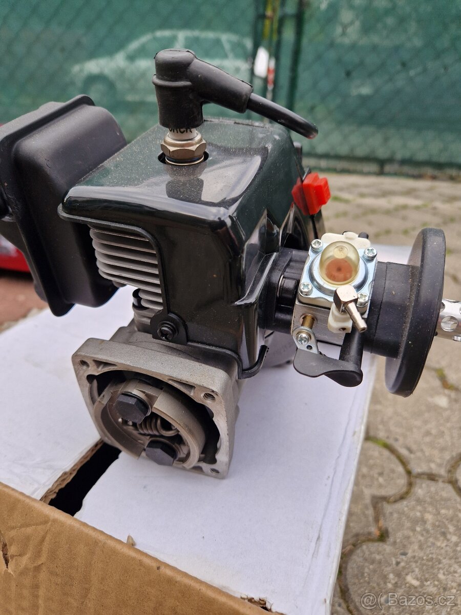 prodám RC model 1/6 Carbonfighter - 6