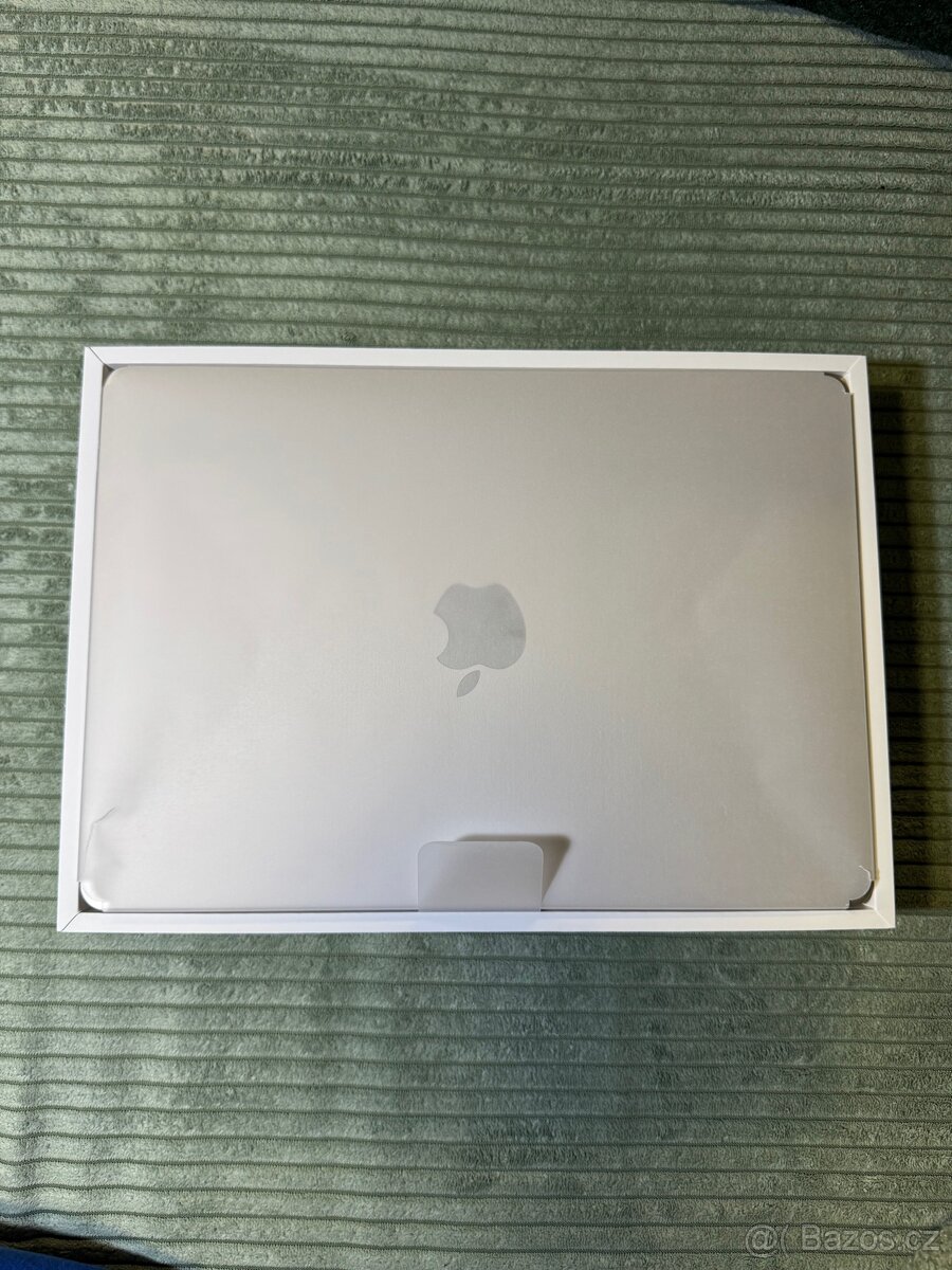 Prodám MacBook Air 13″ m3 - 6