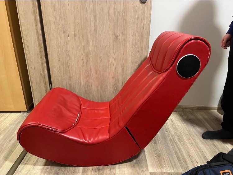 Houpací křeslo s repráky - 6