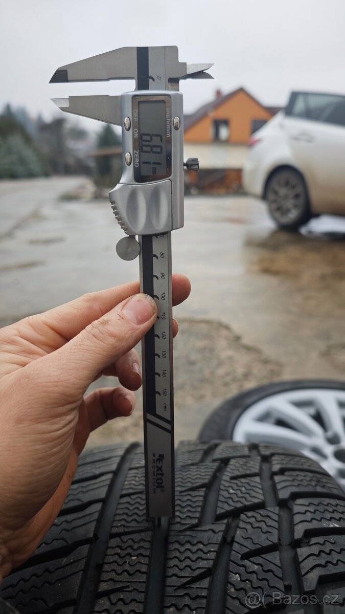 Alu Lexus Is250 (17x8JJ ET45) + zimní pneu Matador - 6