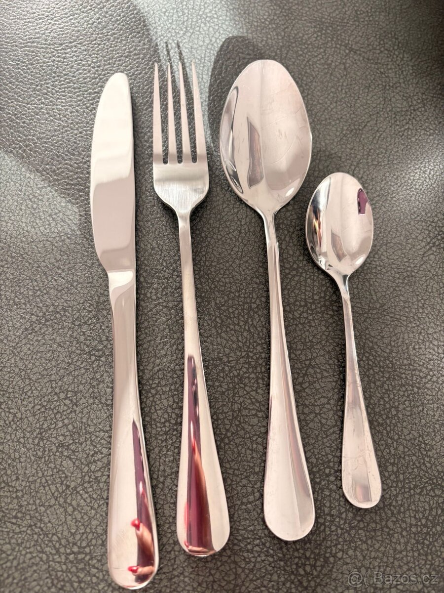 Sada příborů ve vajičku - 6