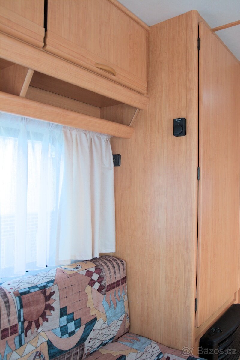 karavan obytný přívěs LMC LUXUS FAVORIT - 6