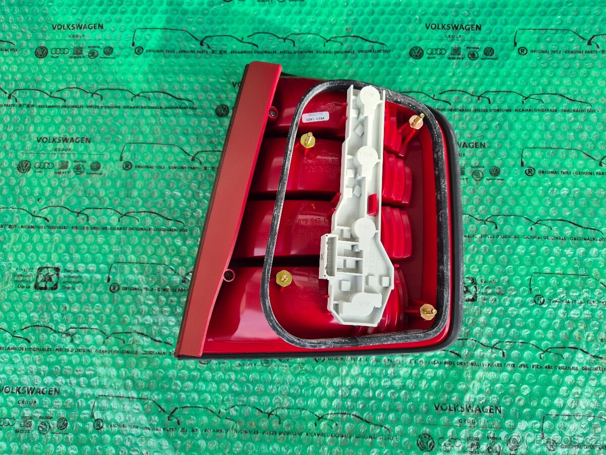 Škoda Fabia světlo pravé + levé zadní 6Y9945095 - 6