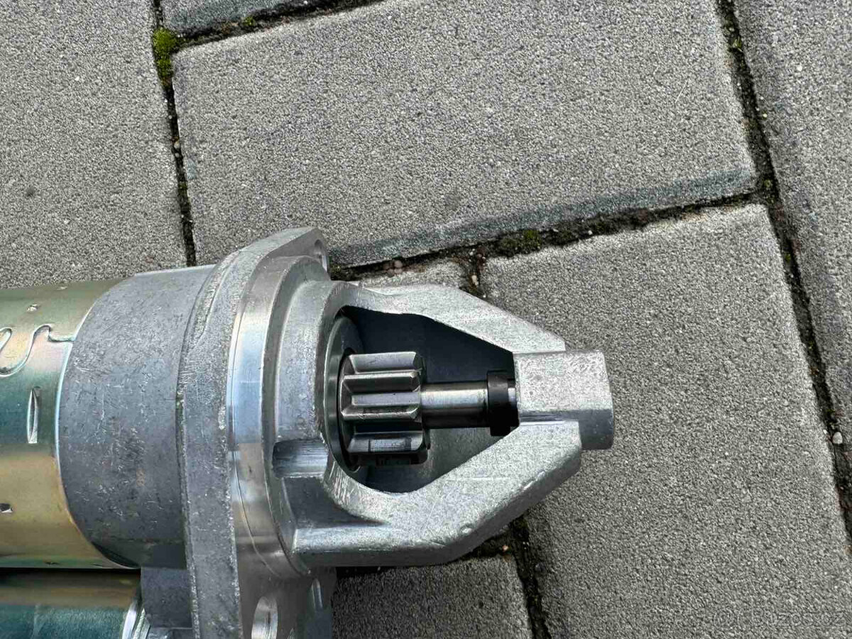 Volha Gaz 21, 24, UAZ, nový startér ,Tel 608 445 411 - 6