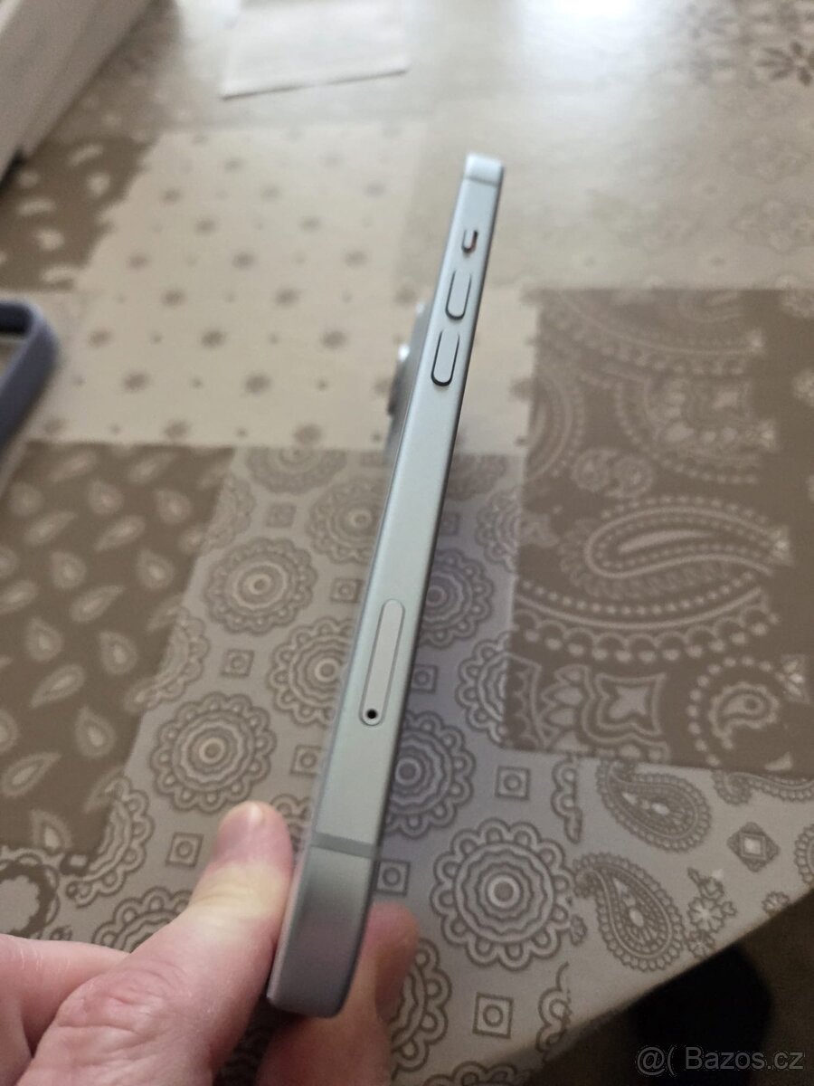 Apple iPhone 15 blue 128gb - 6