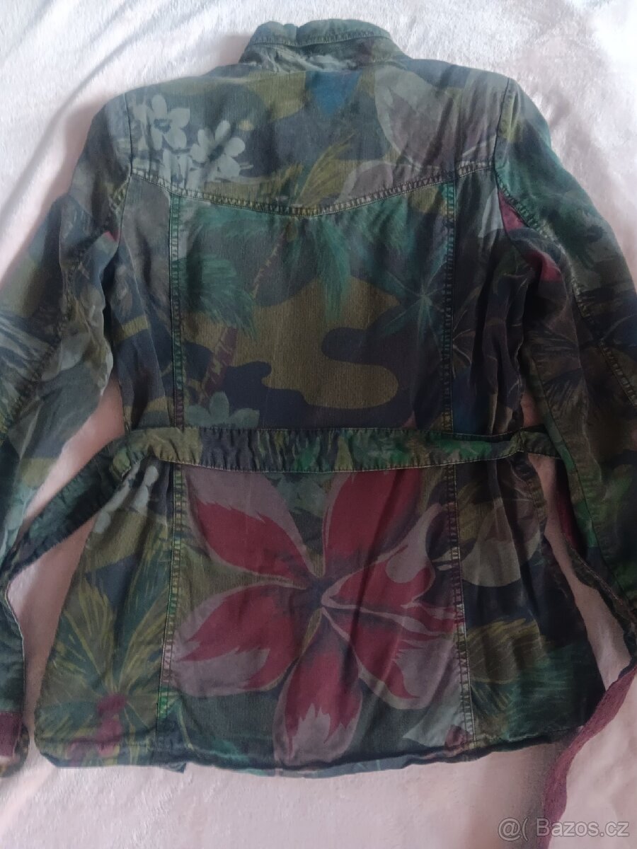 Desigual luxusní kabátek vel.38 - 6