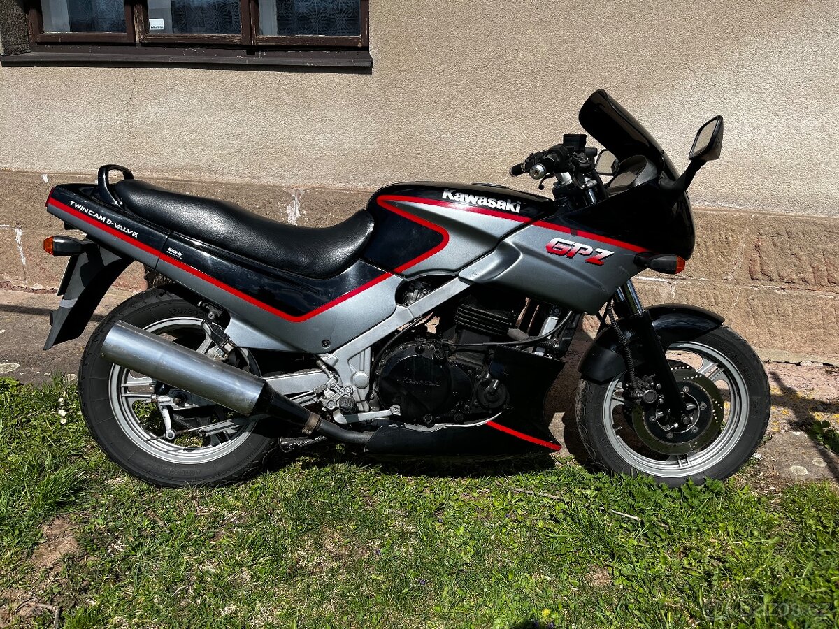 Kawasaki GPZ 500s - 6