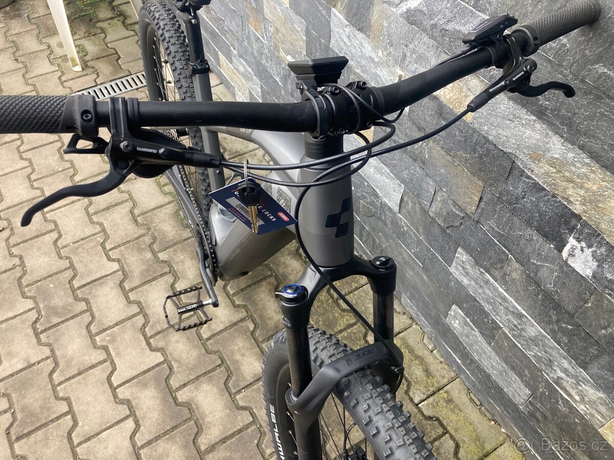 Horské elektrokolo Cube- rám XL - bat. 750wh - 6