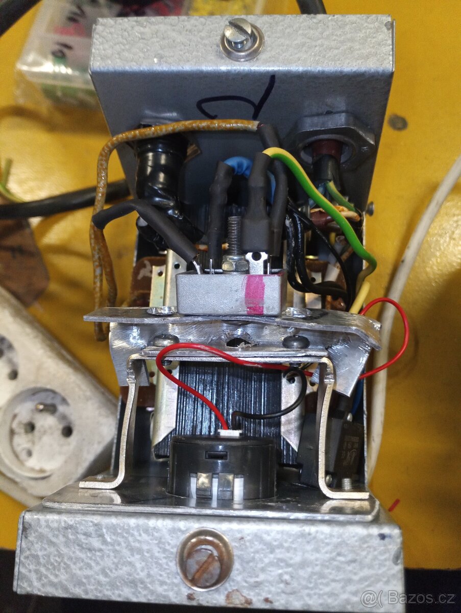 Prodám transformátor 230/24V - 6