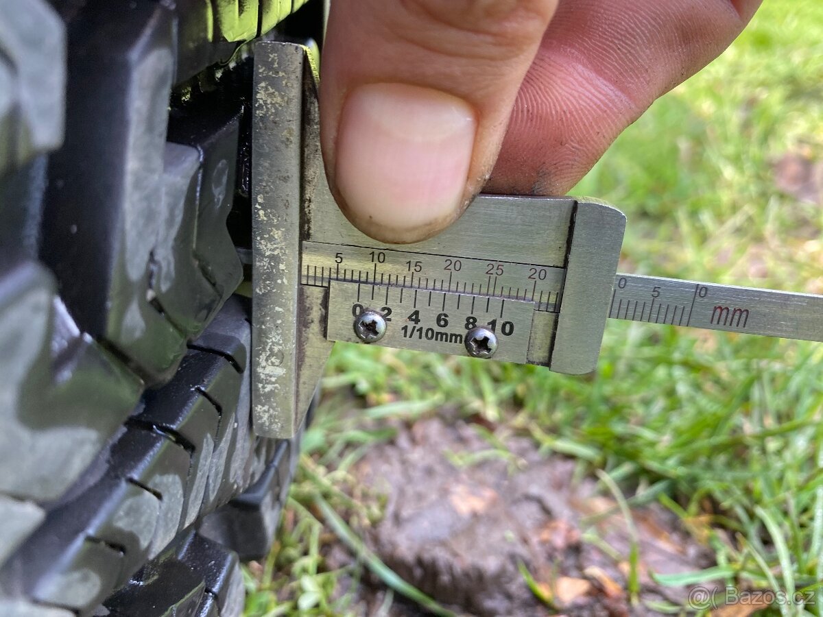 Zimní pneu 215/65/17 - 6