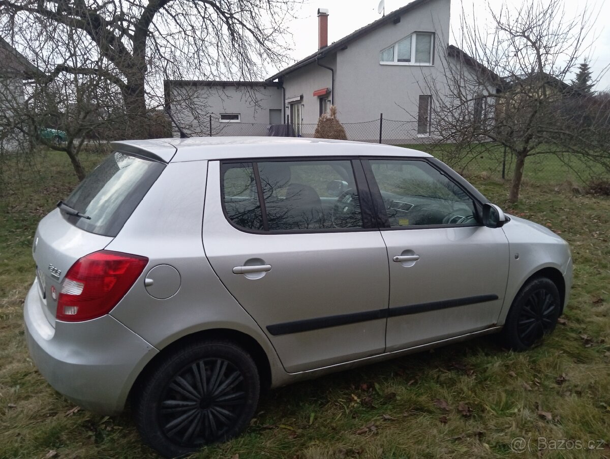 Prodám škoda fabia 2 1.2htp - 6