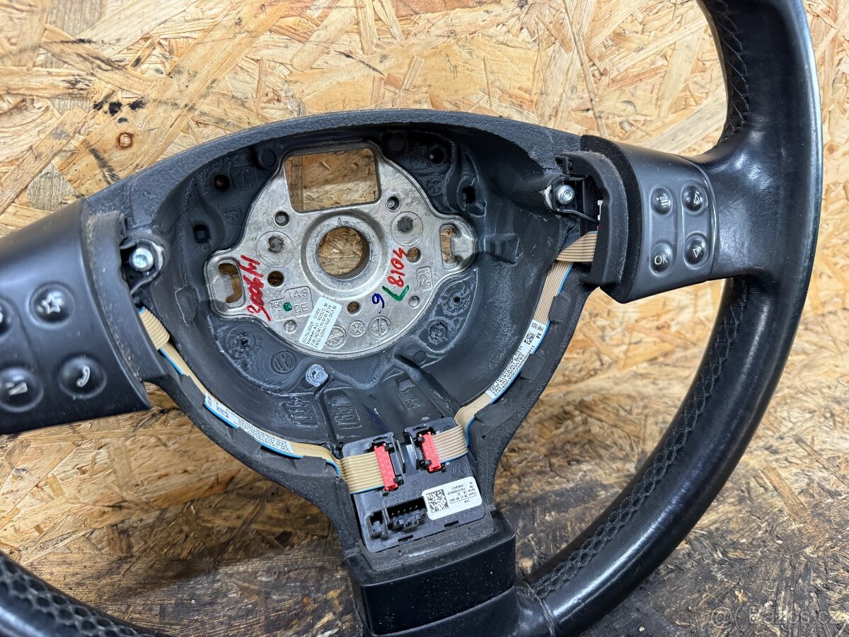 MULTIFUNKČNÍ VOLANT VW PASSAT B6 - 6