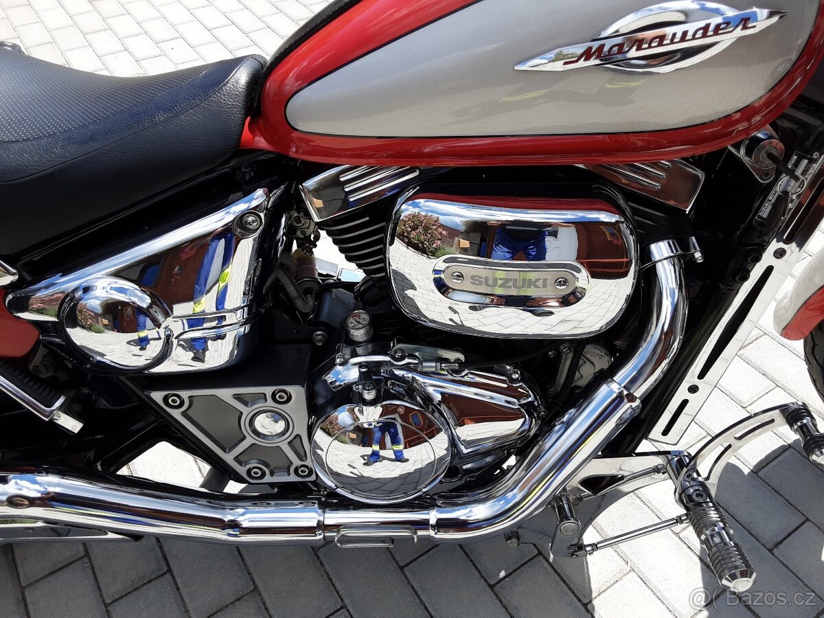 Suzuki VZ 800 Marauder - 6