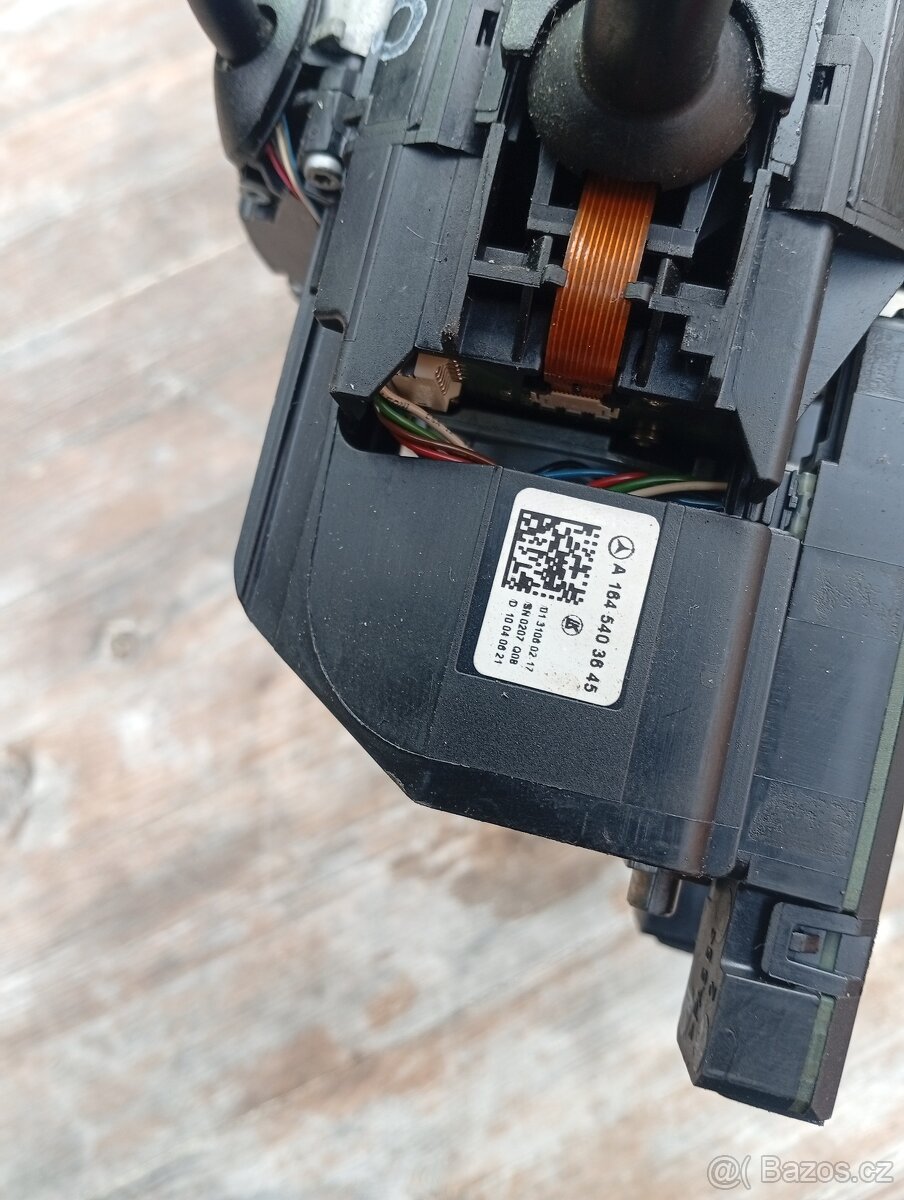 MERCEDES ML W164, GL X164, R V251 PÁČKY POD VOLANT S ESP - 6