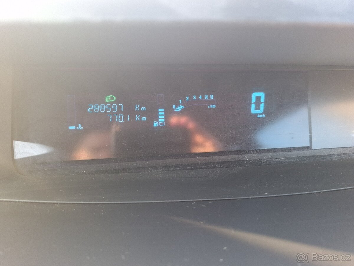 Renault Espace 2.0 dCi 110kW - 2007 - nová STK do 10.27 - 6