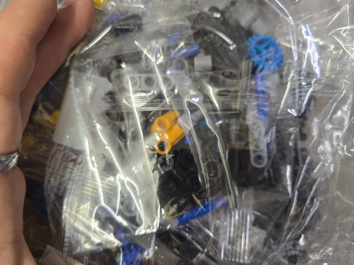 STAVEBNICE Technic 42172 McLaren P1 (náhrada) - 6