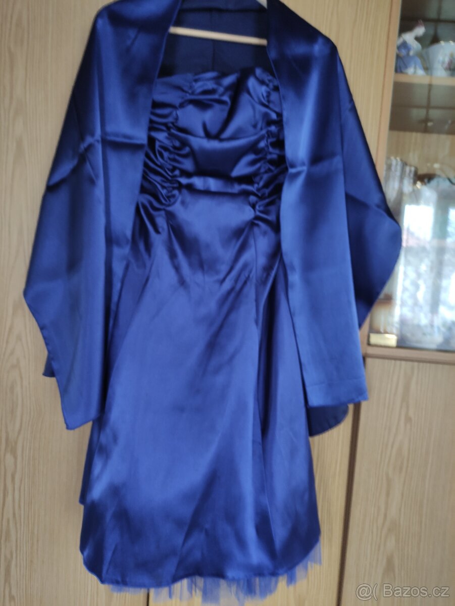 Plesové šaty, vel . S - 6