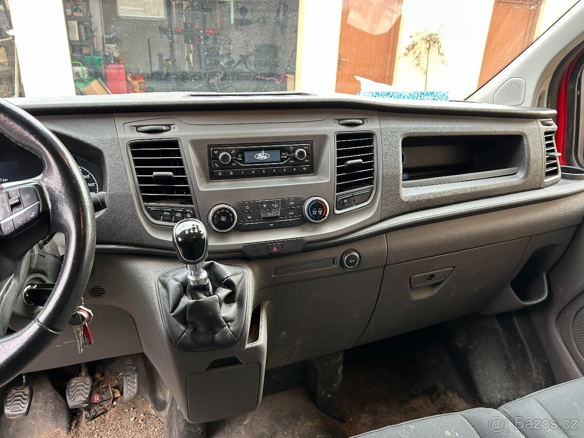 FORD TRANSIT CUSTOM - 6