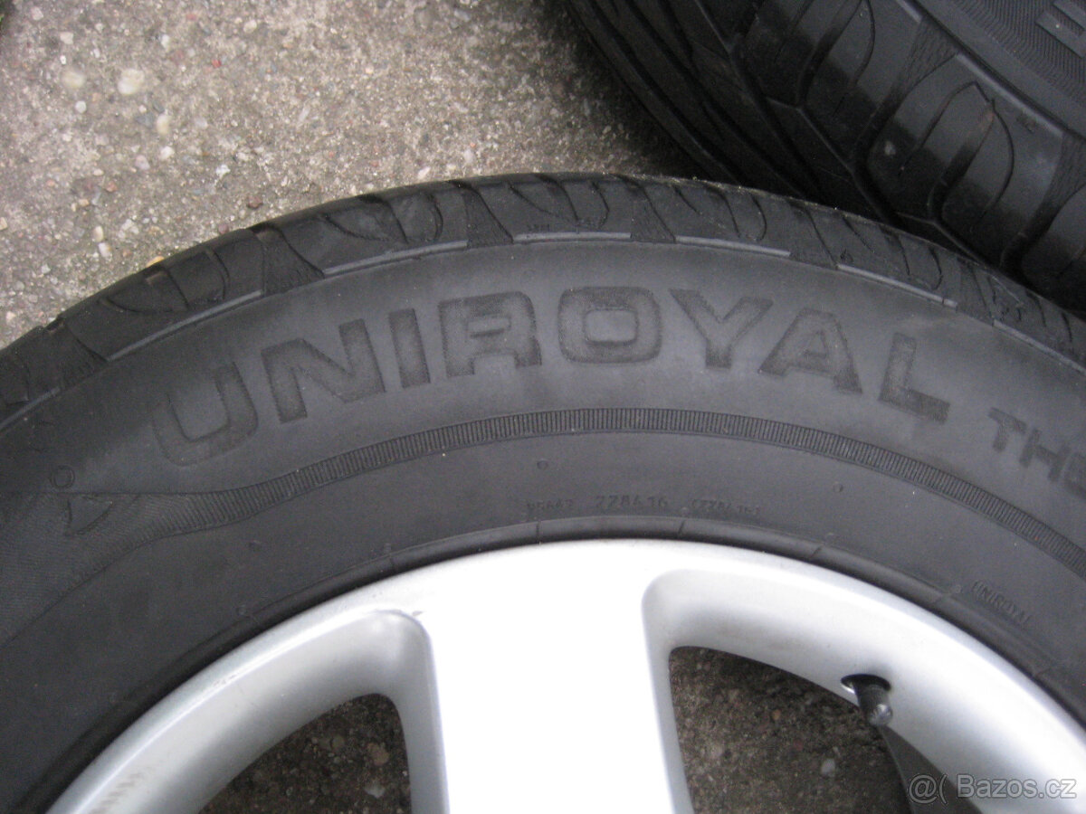 Alu disky s letním pneu originál VW R 17 - 6