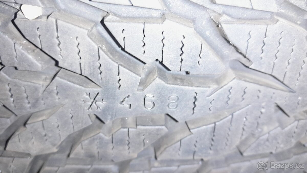 205/65 R15 zimní Nokian vč. disků 4x108 ET27 - 6