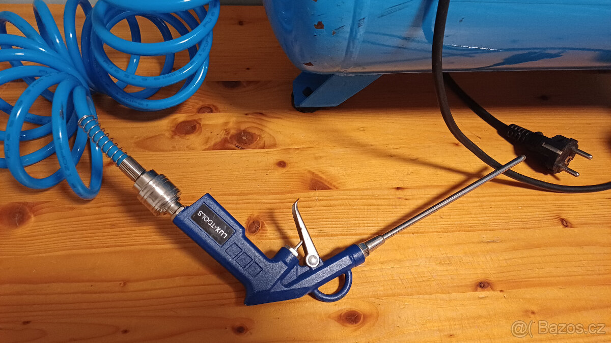 Bezolejový kompresor Güde Dragon 210/8/24 + příslušenství - 6