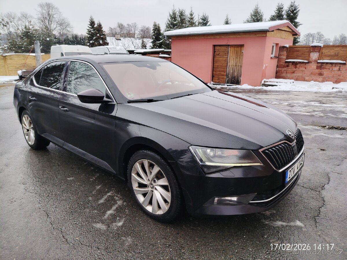Škoda Superb 2.0 TDI DSG rok 2017 - 6