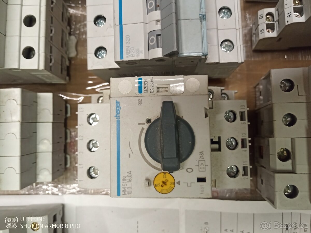 Jističe vypínače kontrolky stykače svodič - 6