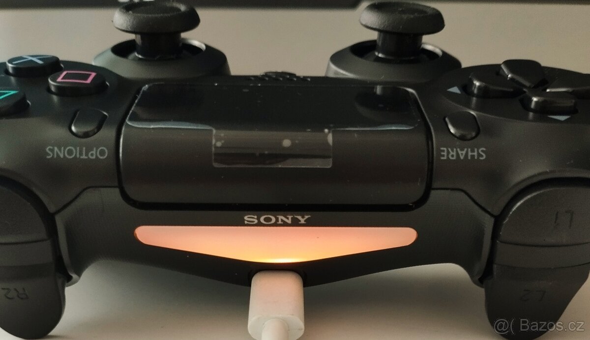 Nový ovladač DualShock PS4, verze V2 - 6