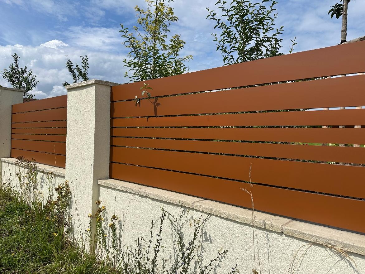 Hliníková prkna na plot - 6