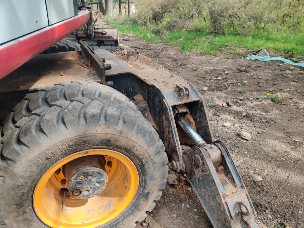 Kolový otočný bagr HITACHI ZX 160W - 6