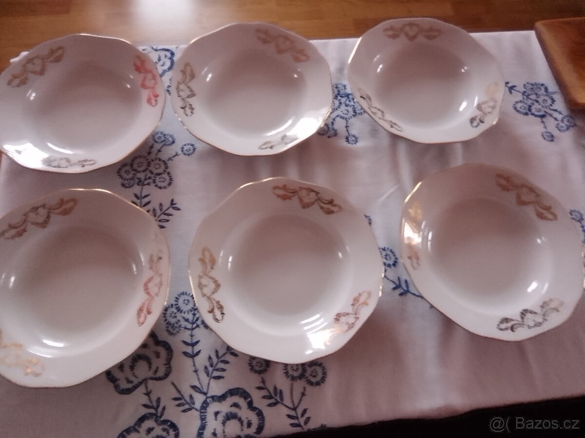 talíře - 6